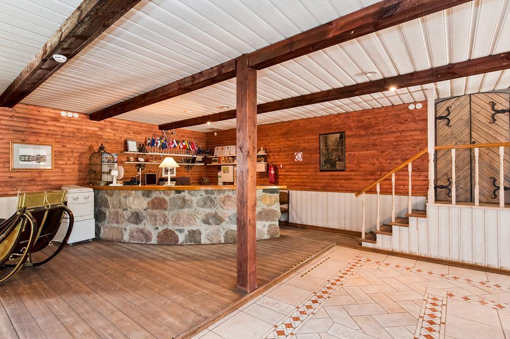Veskisilla Hotel Türi Exterior foto